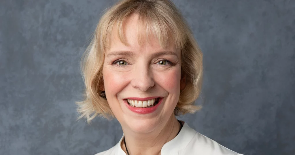 Liza Robbins; what is an international mindset?